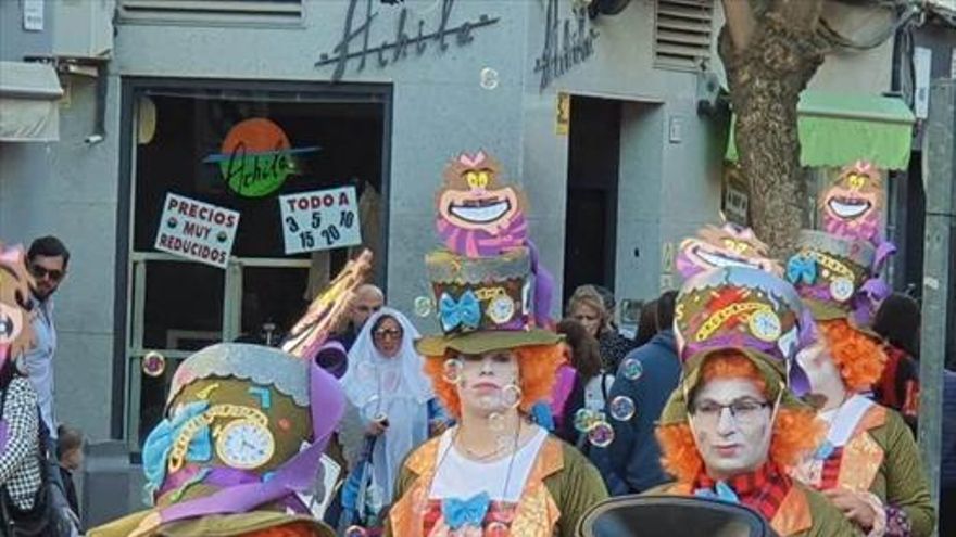 Villanueva vivió su desfile infantil con participación también de grupos adultos