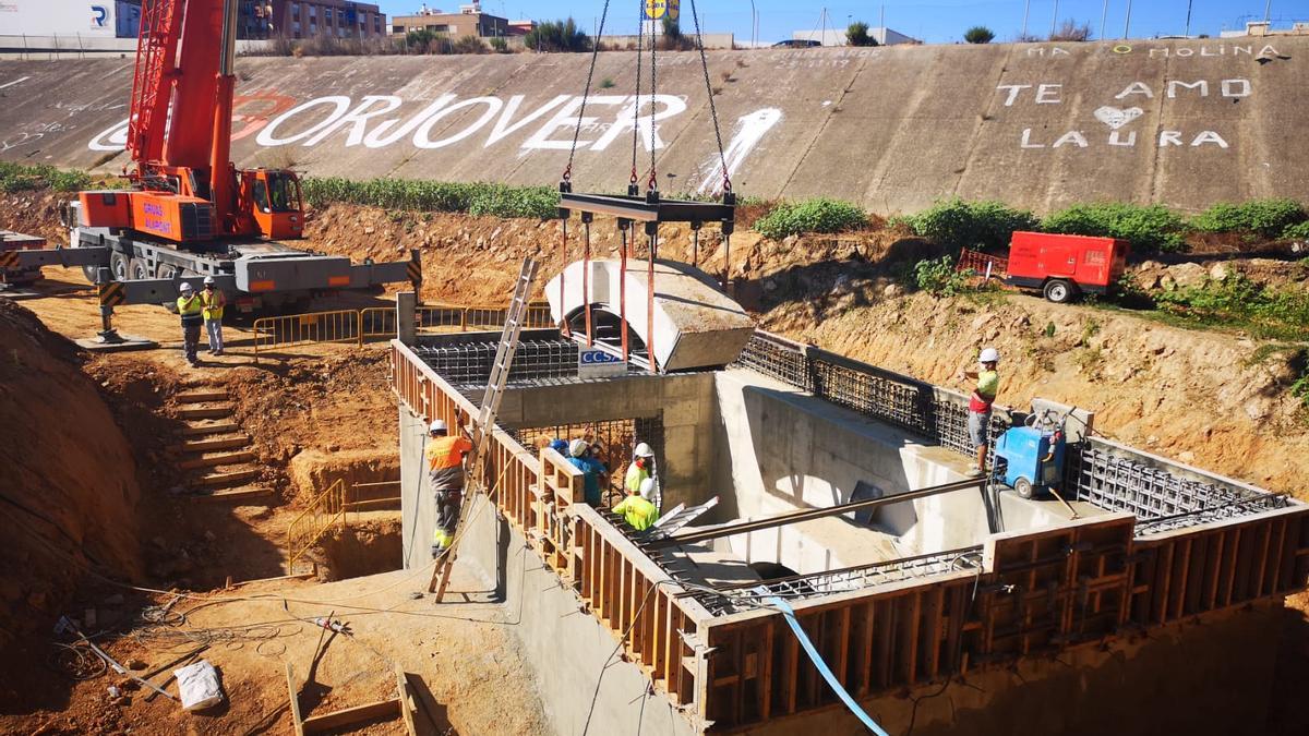 Obras para interconectar ambas plantas bajo el nuevo cauce del Túria.