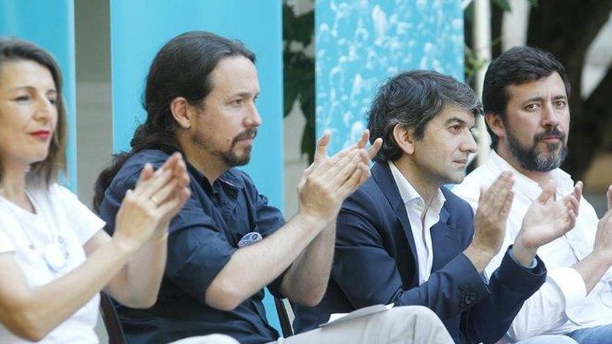 Iglesias: &quot;Feijóo es tan listo que ya dice que no es del PP&quot;