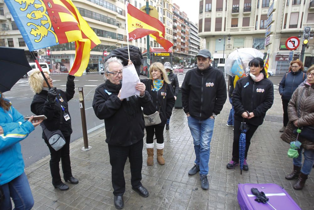 Concentración de entidades derechistas en València