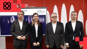 Francesc Fajula (MWCapital), Maria Galindo (Generalitat), Jordi Valls (Ajuntament) y Jordi Arrufí (MWCapital), en la presentación del informe foto: Mobile World Capital