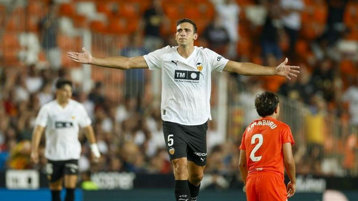 César Tárrega en el primer partido de Liga