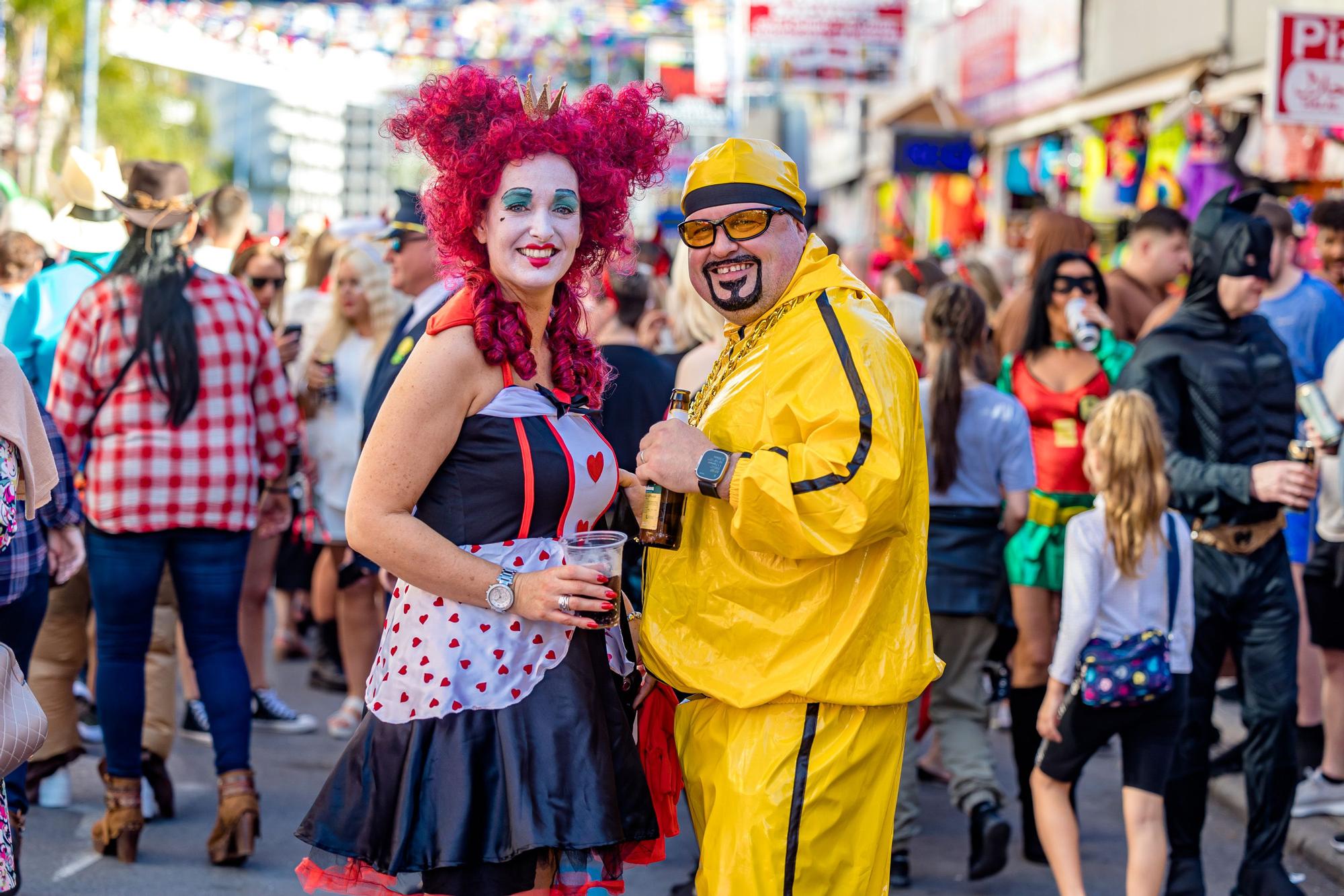 La "Fancy Dress" llena de disfraces Benidorm