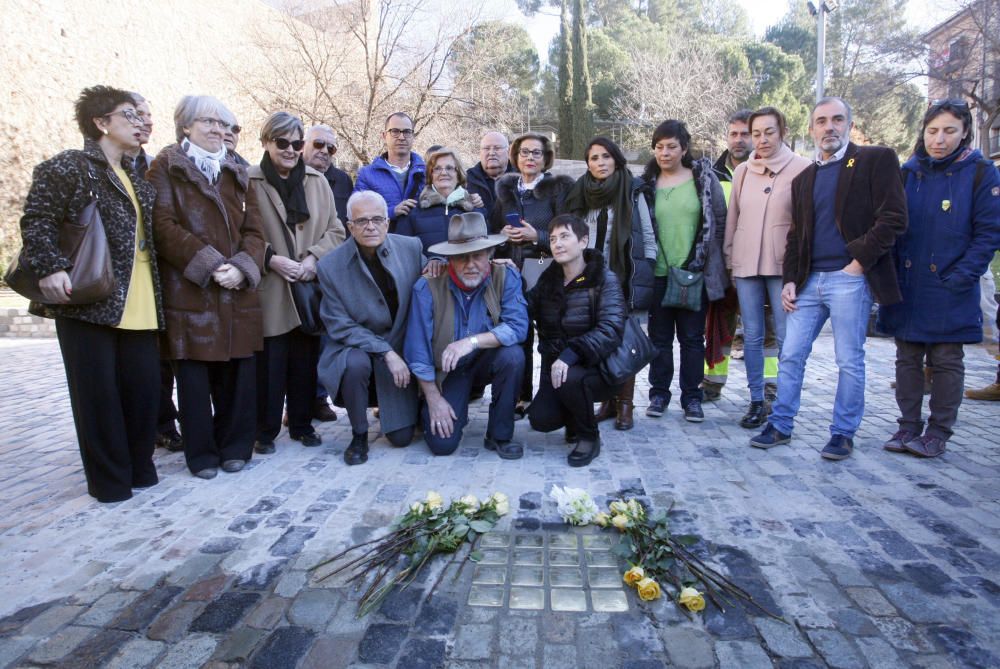 Girona col·loca llambordes per recordar les víctimes dels nazis