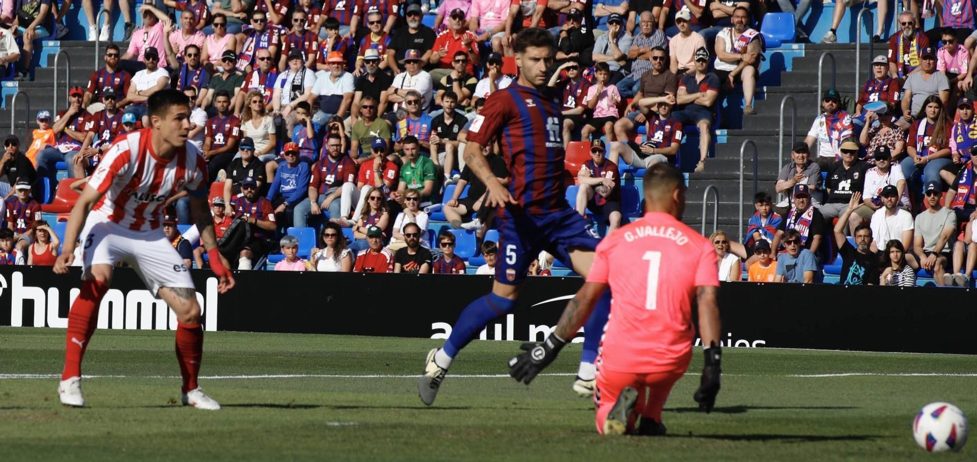 EN IMÁGENES: Así fue el partido entre el Eldense y el Sporting