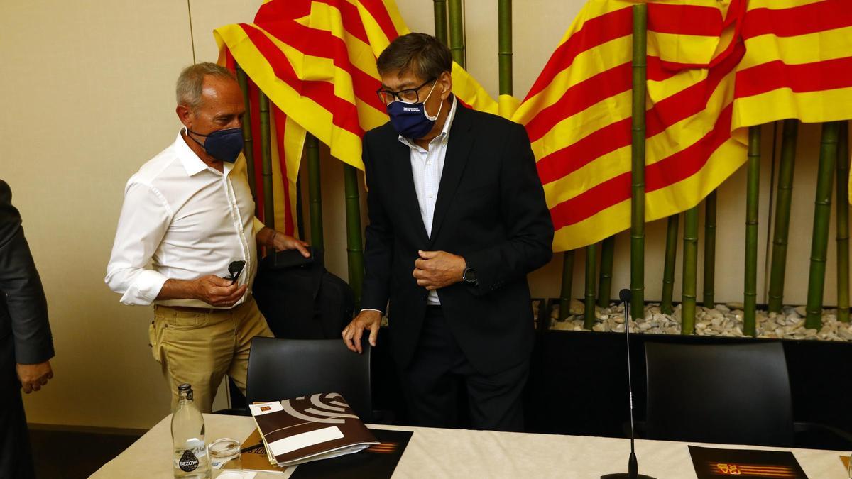 Imagen de archivo de una comisión Ejecutiva del PAR, con Joaquín Serrano, secretario general, y Arturo Aliaga, presidente del partido.