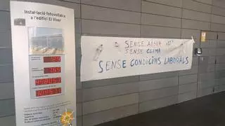 La pésima climatización de los edificios públicos de Badalona provoca movilizaciones diarias de los trabajadores municipales