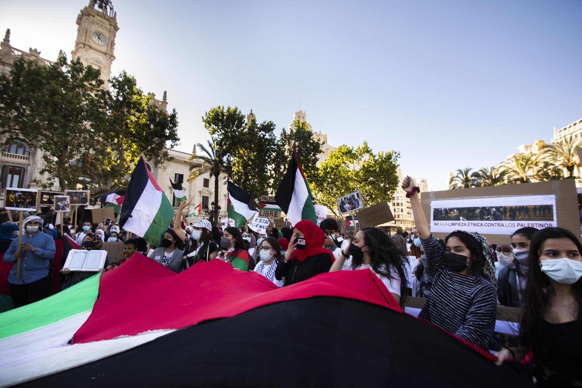 Protesta en València contra los bombardeos israelíes en Gaza y los desahucios en Jerusalén Este