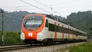 Obras en la R4 de Rodalies: nuevo recorte de trenes que deja solo uno por hora y sentido a partir de hoy
