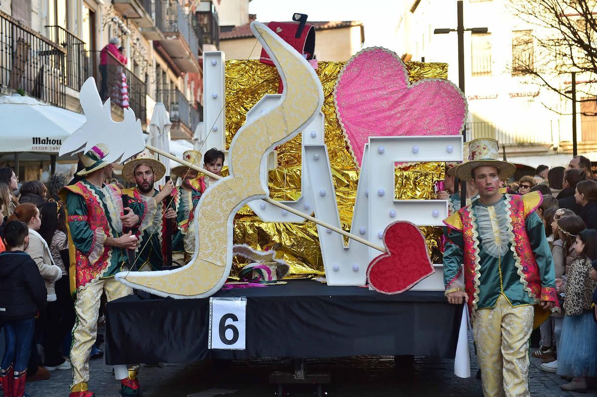 Fotogalería | Así ha sido el desfile del Carnaval de Plasencia Fotogalería | Así ha sido el desfile del Carnaval de Plasencia