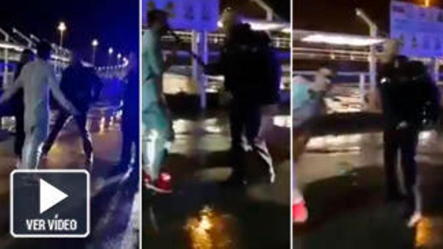 Polémica por el vídeo de la actuación de un policía en Gijón dando porrazos