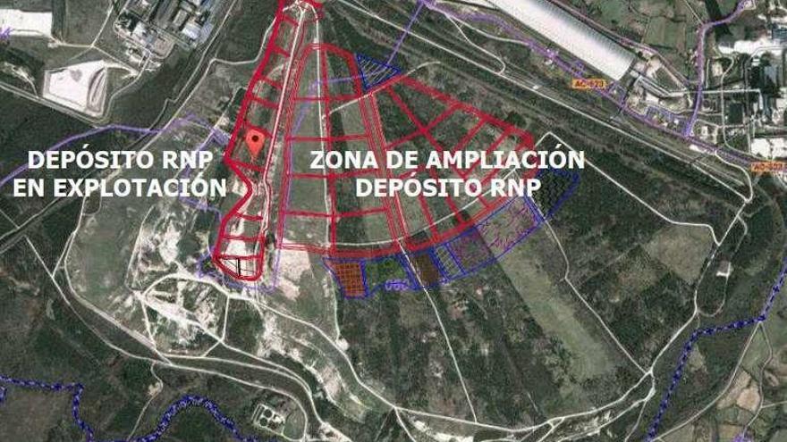 Zona que Fenosa plantea para ampliar el depósito, en rojo.