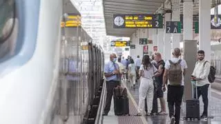 Retrasos en los trenes de alta velocidad Madrid - Levante por el accidente de una persona en la vía