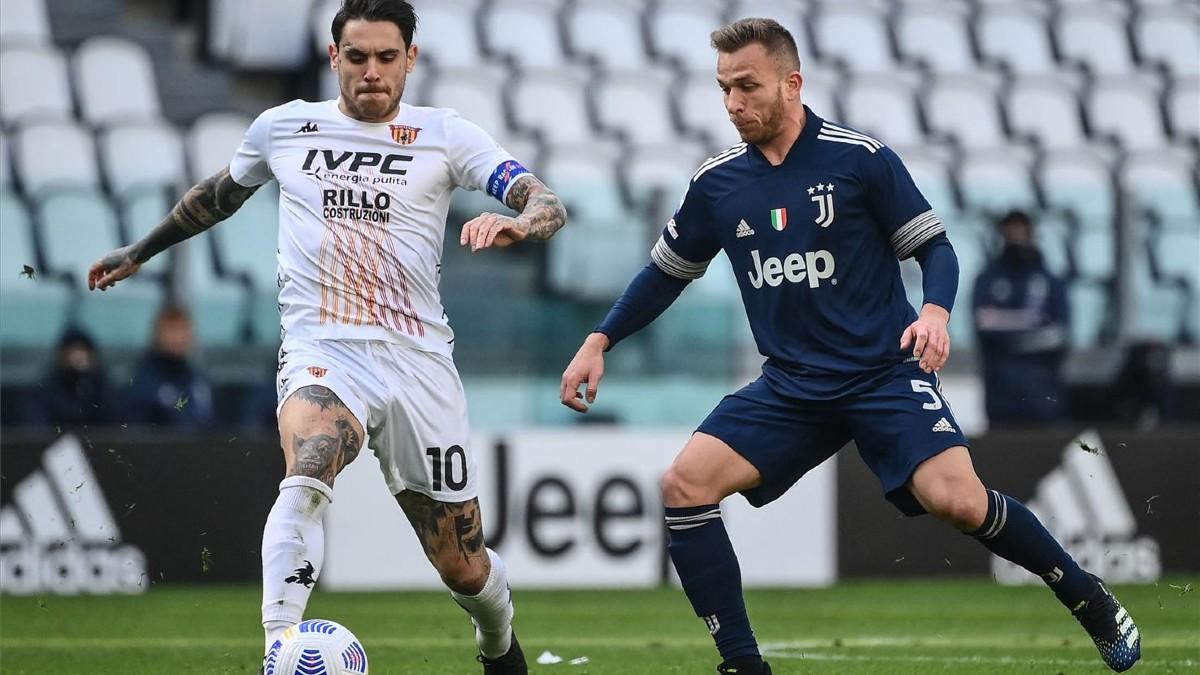 Arthur Melo, en un partido ante el Benevento