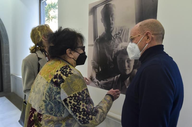 Manolo Millares y Elvireta Escobio, unidos en la eternidad