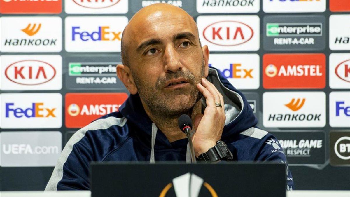 Abelardo atiende a los medios en la previa del partido frente a los wolves