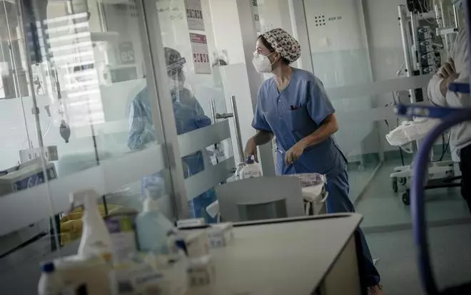 Coronavirus en Baleares: La incidencia se desploma y los hospitales liberan camas UCI, cuyas unidades vuelven a la ocupación de diciembre