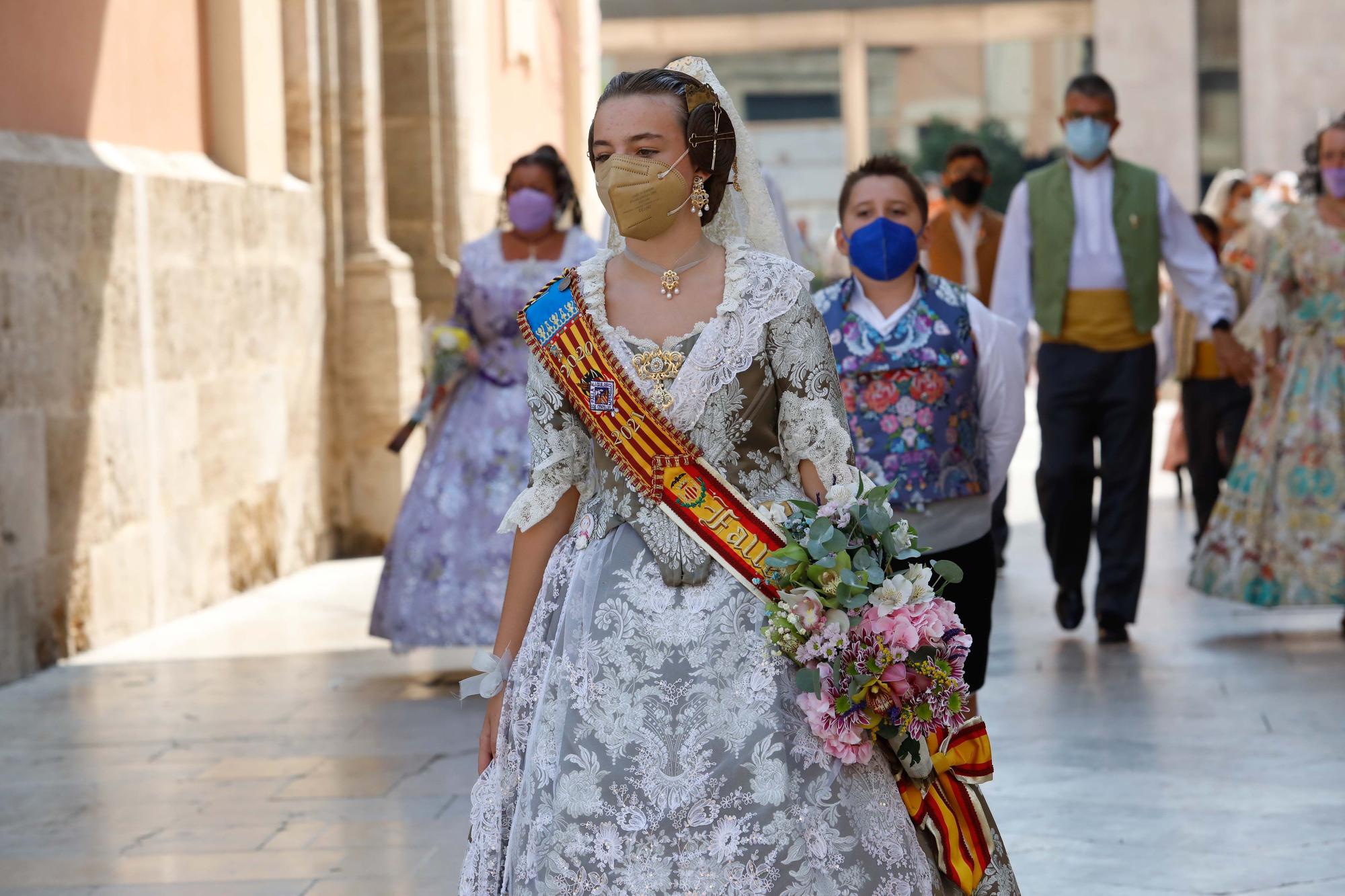 Búscate en el segundo día de Ofrenda por las calles del Mar y Avellanas (entre las 11.00 y 12.00 horas)