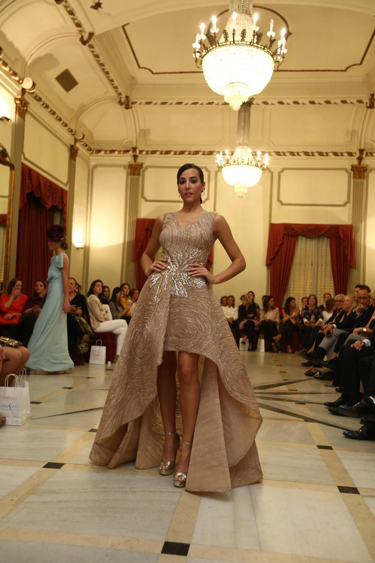 Desfile de Higinio Mateu y Joyería Font en el Casino