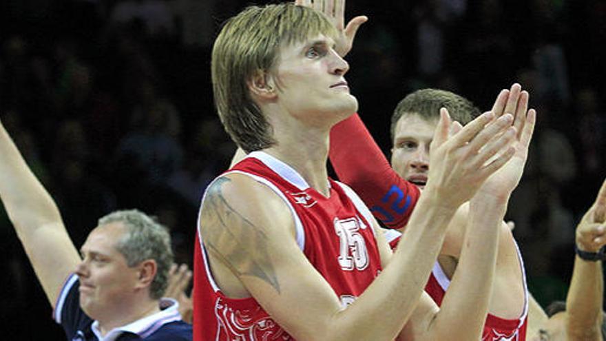 Andrei Kirilenko celebra la victoria de Rusia ante Lituania