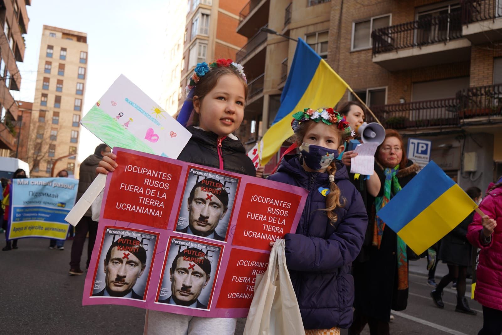 GALERÍA | Las mejores fotos de la manifestación en Zamora de la comunidad ucraniana contra la guerra