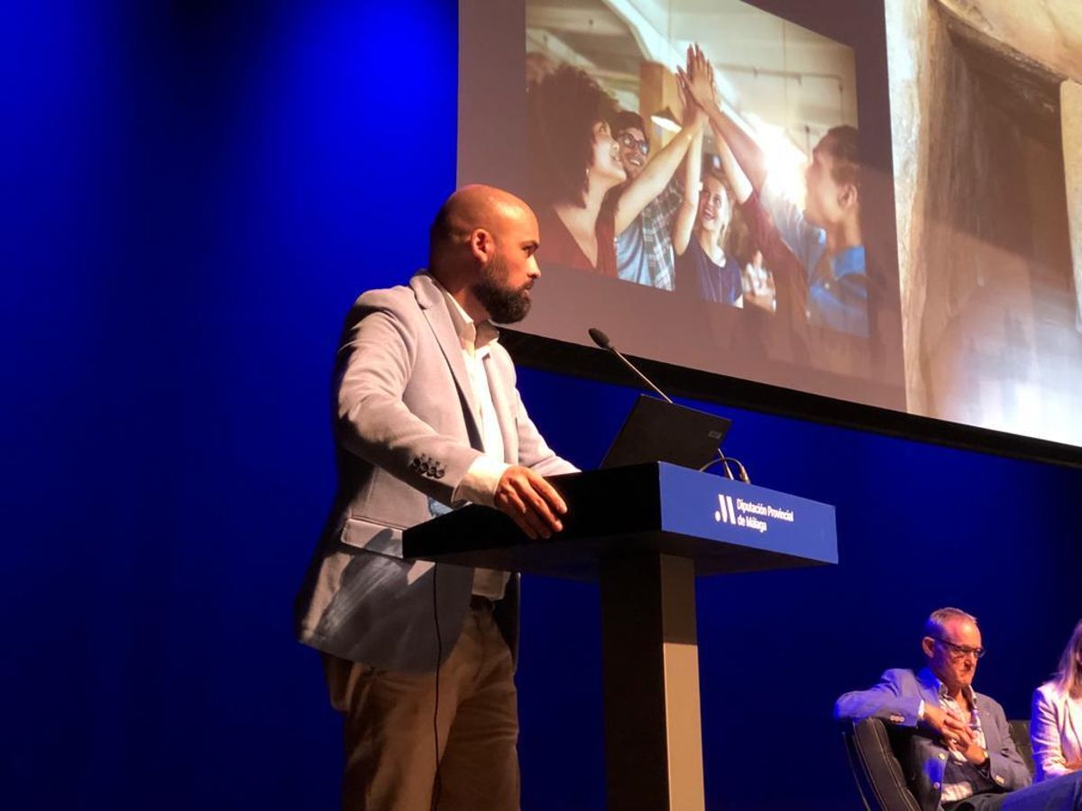 Miguel Guerrero durante la I  Jornada Provincial de Prevención de la Conducta Suicida en Málaga