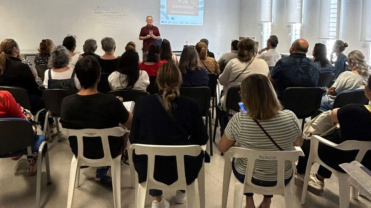 Una de las jornadas en la Casa de la Dona de Torrent