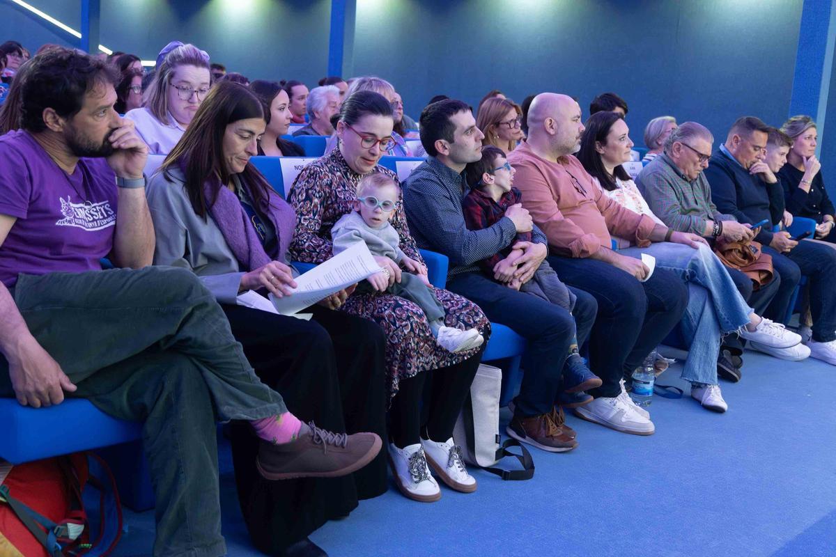 El recuerdo de Elías reúne en Alicante a quienes acompañaron su vida