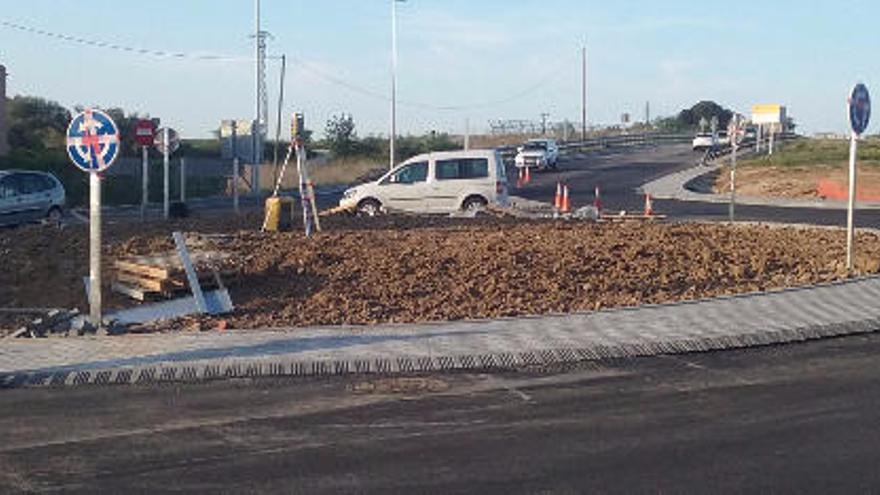 Entra en servei la nova rotonda de la carretera N-260 a Vilafant