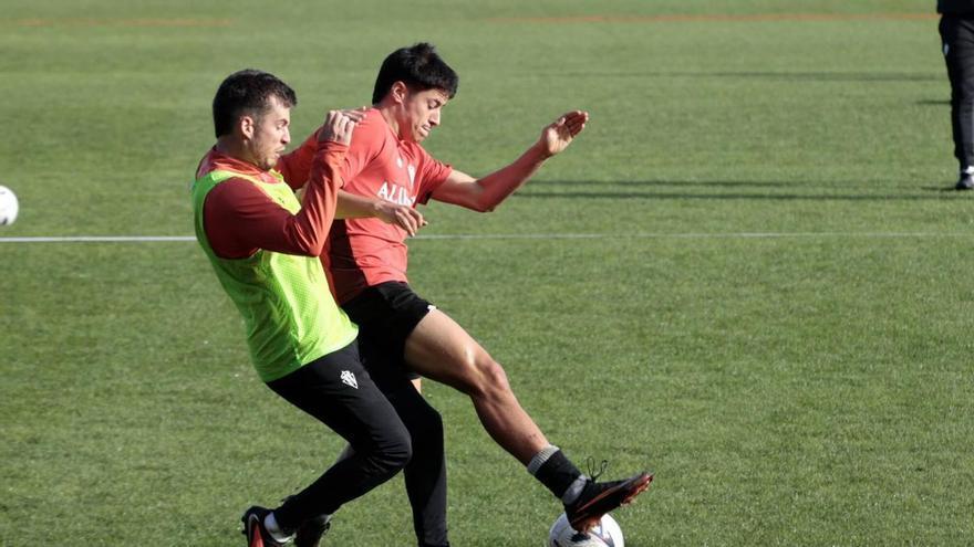 Los detalles del último entrenamiento del Sporting: los avances de Iosifov y Ferrari y un susto a los pocos minutos