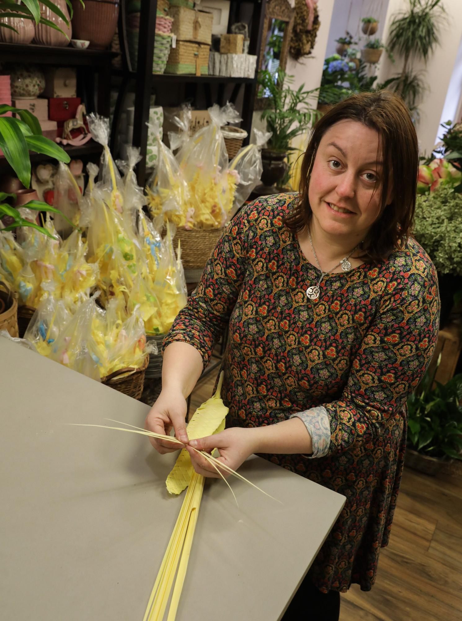 En imágenes: Las floristerías se llevan la palma en Semana Santa