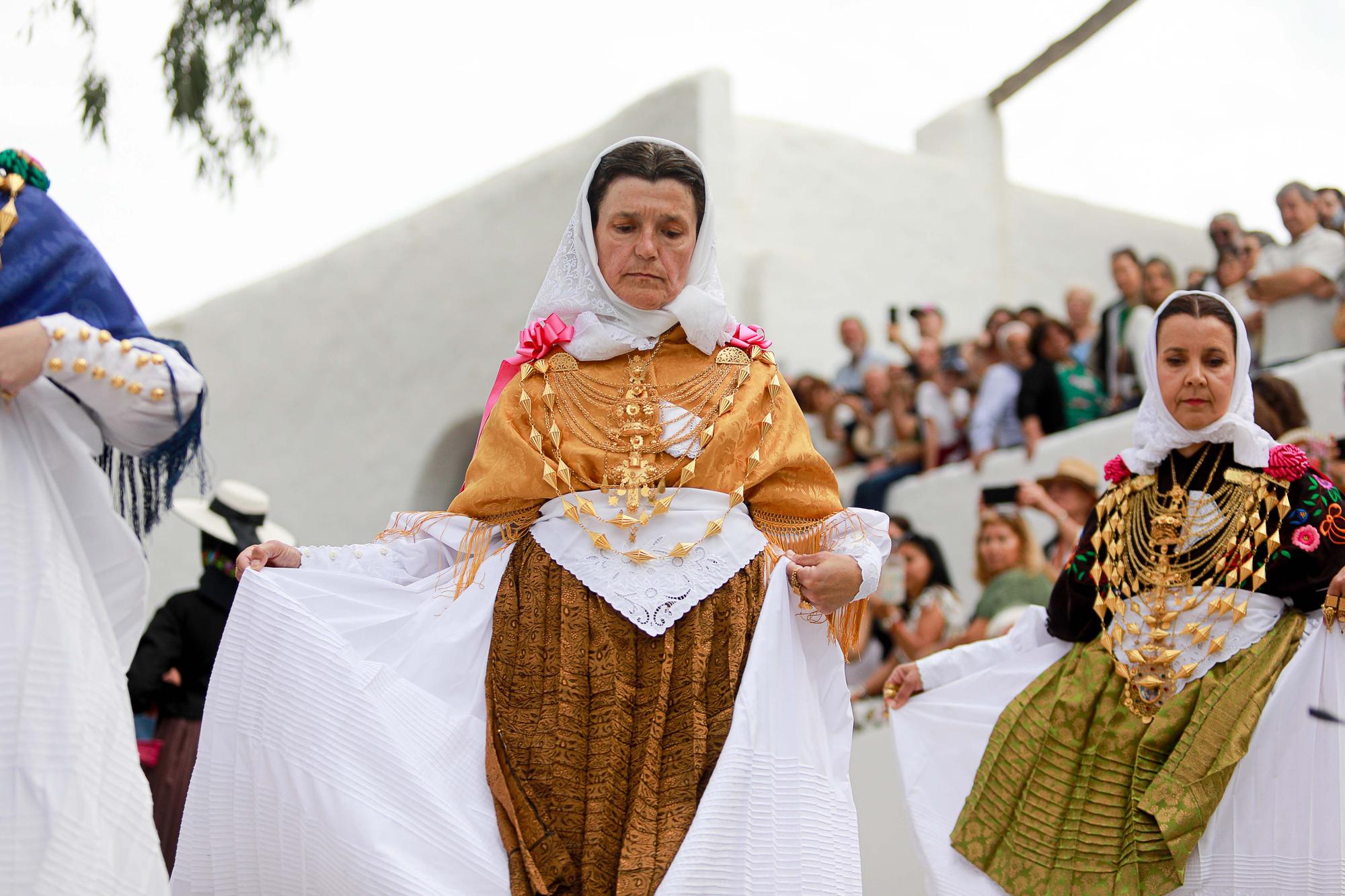 Mira aquí todas las imágenes del Primer Diumenge de Maig en Santa Eulària