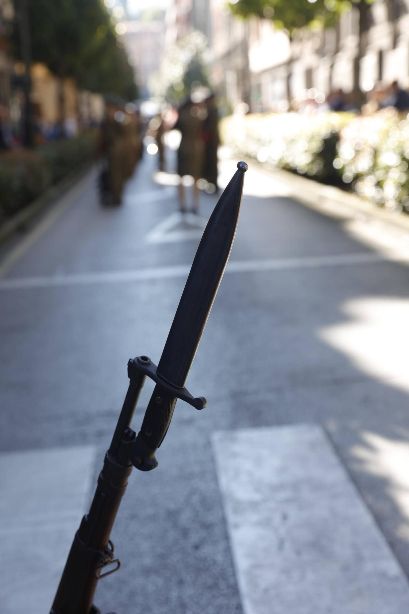 Parada militar en Oviedo para homenajear al Cabo Noval