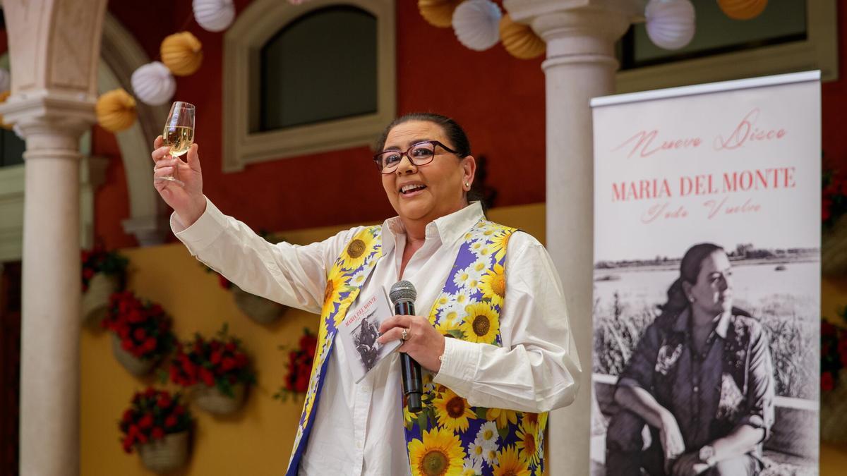 La cantante sevillana María del Monte durante la presentación de su nuevo disco "Todo vuelve".