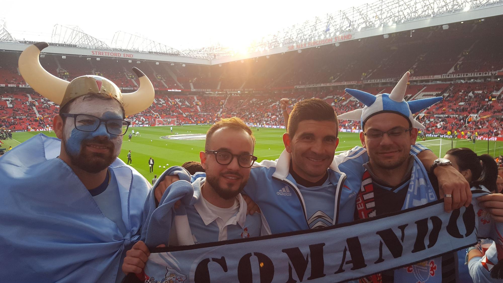 Los celtistas de Ginebra Brais, Pedro, Marcos Lorenzo y Cosme en Old Trafford en 2017.