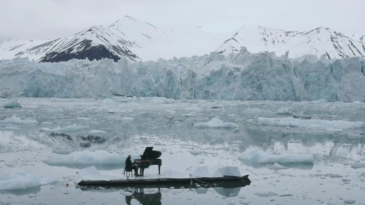 Ludovico Einudi durante su concierto para salvar el Ártico   