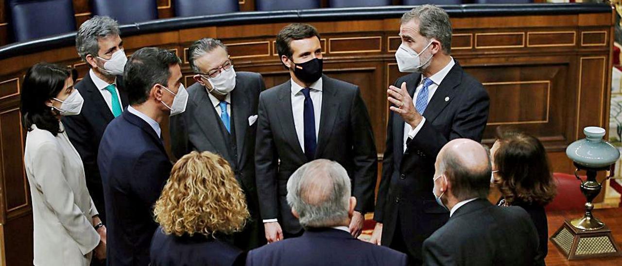 El rey Felipe VI se dirige a los asistentes al acto del martes en el Congreso por el 40 aniversario del golpe de Estado fallido.