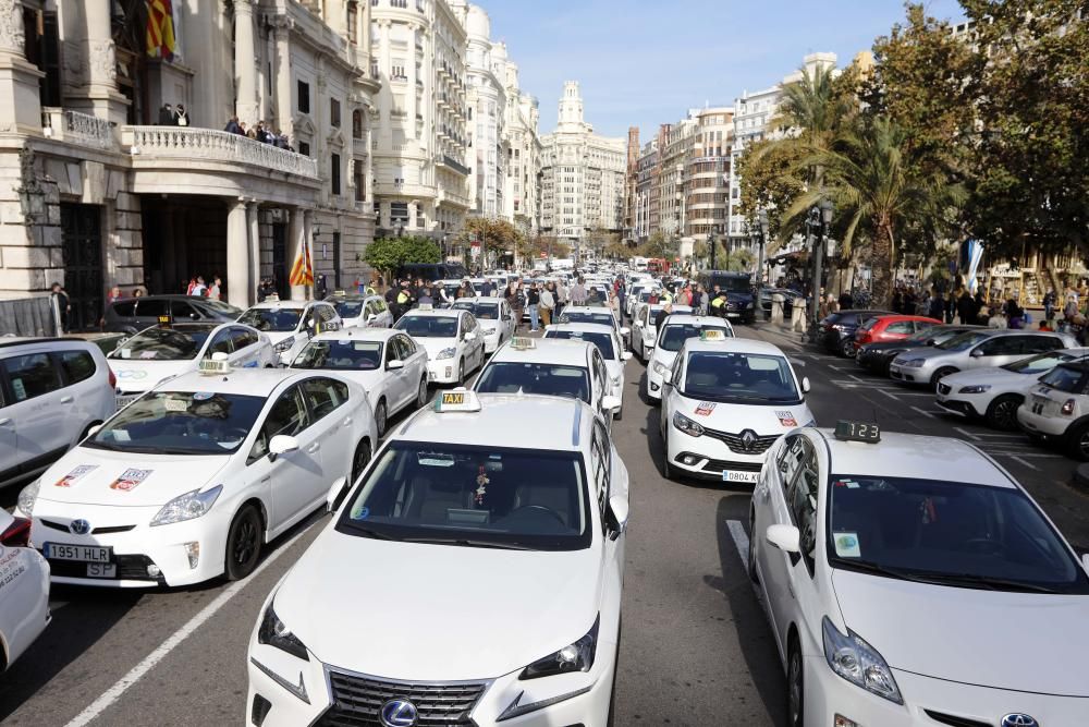 Manifestación de taxistas en València