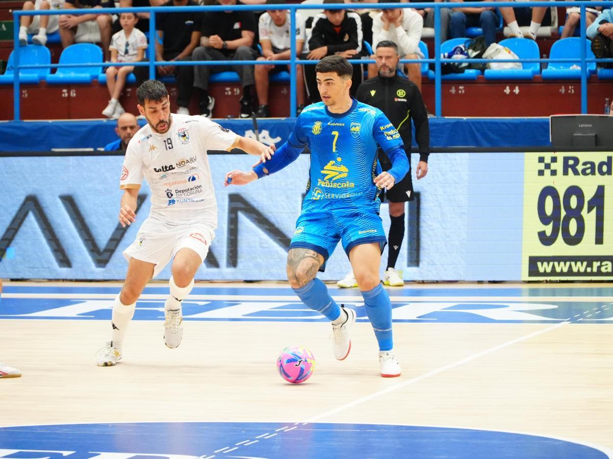 El Servigroup Peñíscola FS cayó derrotado este domingo en su visita a la pista de O Parrulo Ferrol (2-1) en el regreso de la Primera División tras el paréntesis de selecciones.