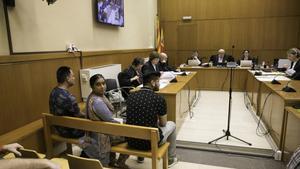 zentauroepp44103719 barcelona  2 07 2018  juicio a una familia india en la secci180702120835