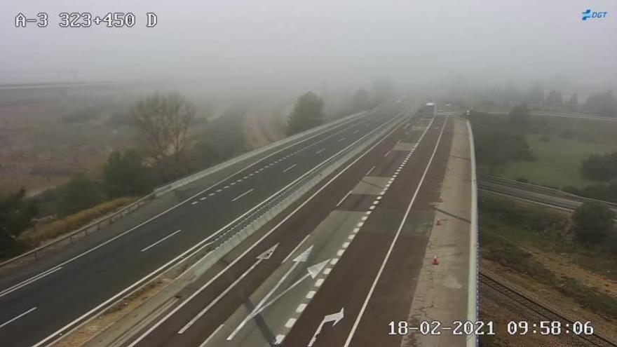 Niebla esta mañana en la A3, a la altura de Chiva.