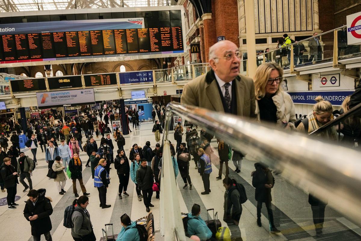 La huelga en el metro de Londres paraliza todas las líneas