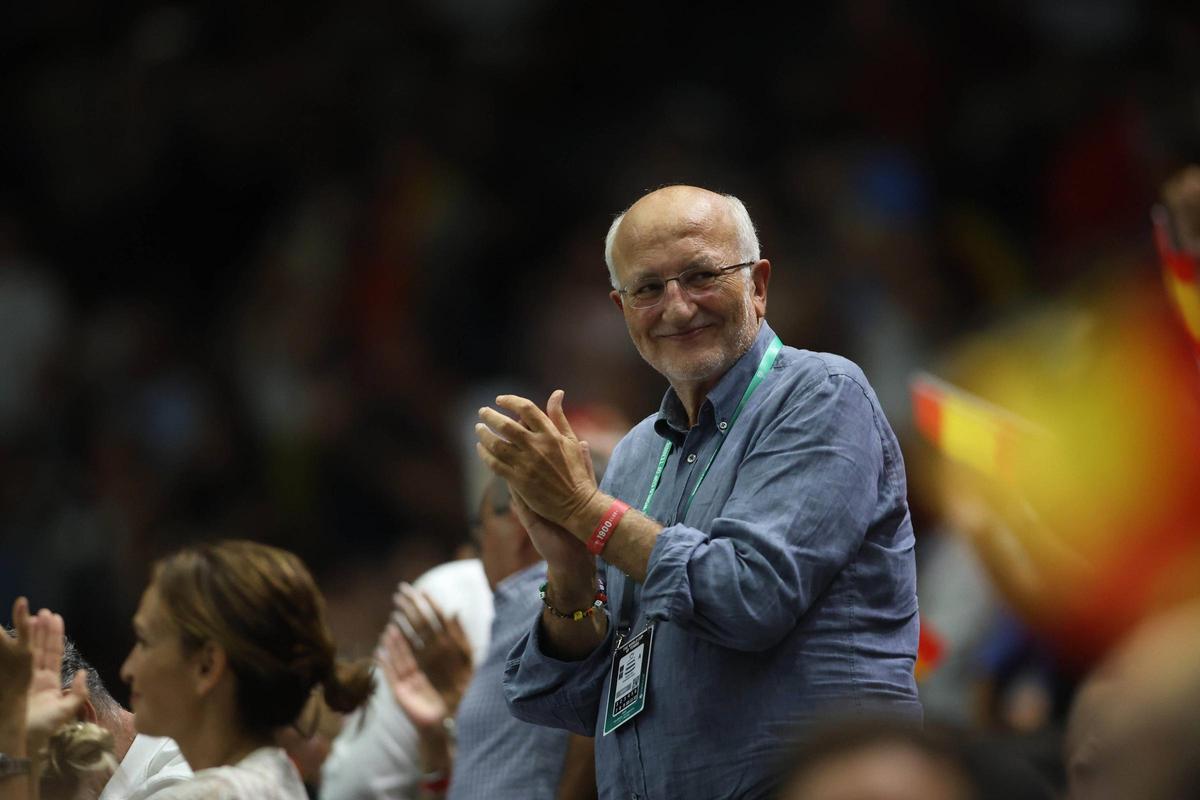 Juan Roig, en La Fonteta presenciando la Copa Davis