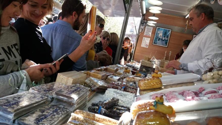 Arranca la Feria de Navidad de Xixona con la mayor muestra de turrones y dulces de España