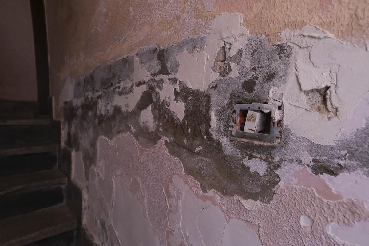 Viviendas de Grupo Sanz Orrio en La Isleta en malas condiciones