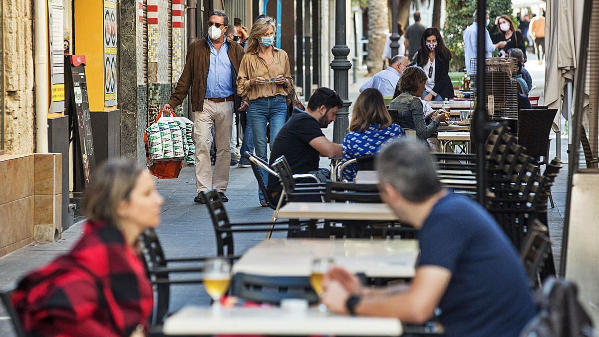 La hostelería, los hoteles y el comercio son de los sectores más castigados por la crisis.