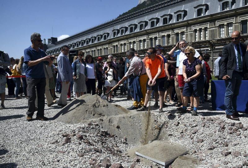 Reapertura de la línea ferroviaria internacional de Canfranc