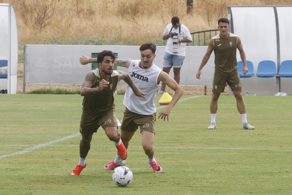 La vuelta al trabajo del Córdoba CF tras superar al Girona, en imágenes