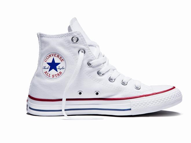 Chuck Taylor All Star en blanco, de la colección Chiara x Converse