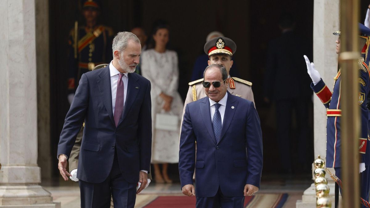 El Rey insta ante Al Sisi a no "desfallecer" en criticar "el brutal e inaceptable sufrimiento" de los palestinos